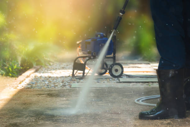 Professional Pressure Washing in Center Hill, FL
